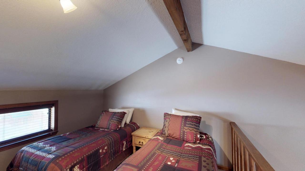Апартаменти Aspen West 5 Townhouse With High Speed Wifi Ред-Рівер Екстер'єр фото