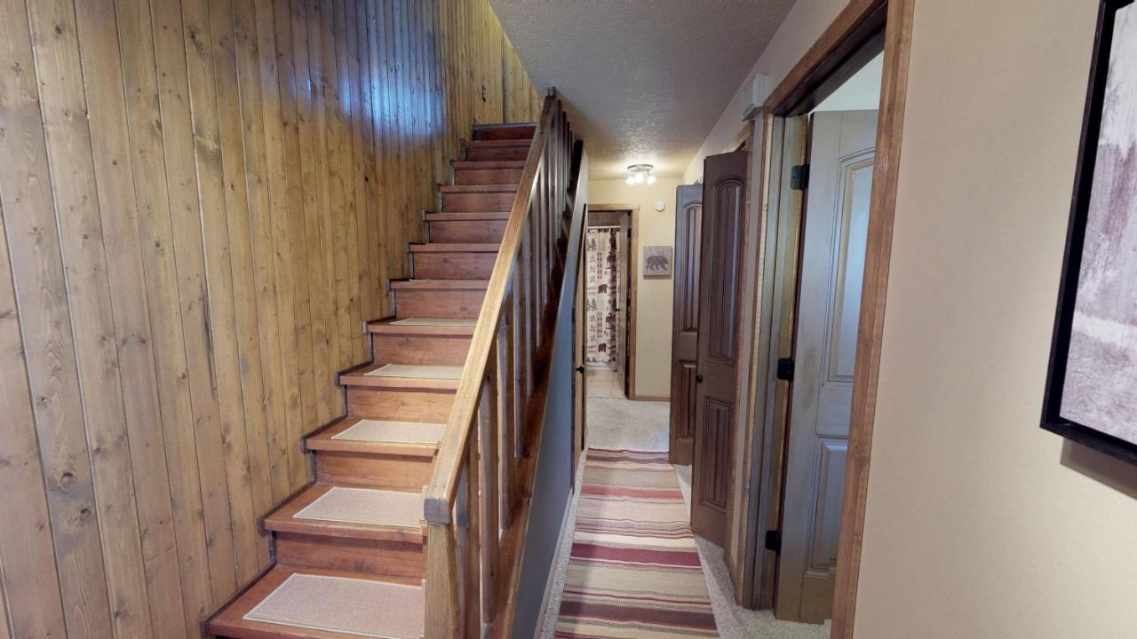 Апартаменти Aspen West 5 Townhouse With High Speed Wifi Ред-Рівер Екстер'єр фото